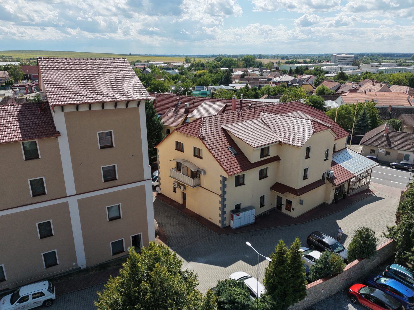 Vchod 20A v areáli na Bratislavskej