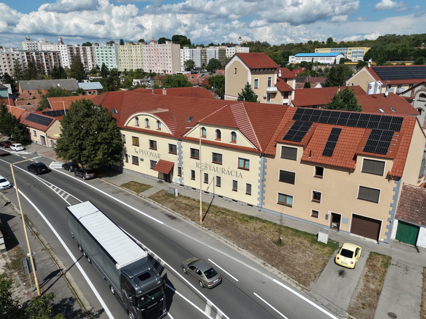 Vchod 21 v areáli na Bratislavskej